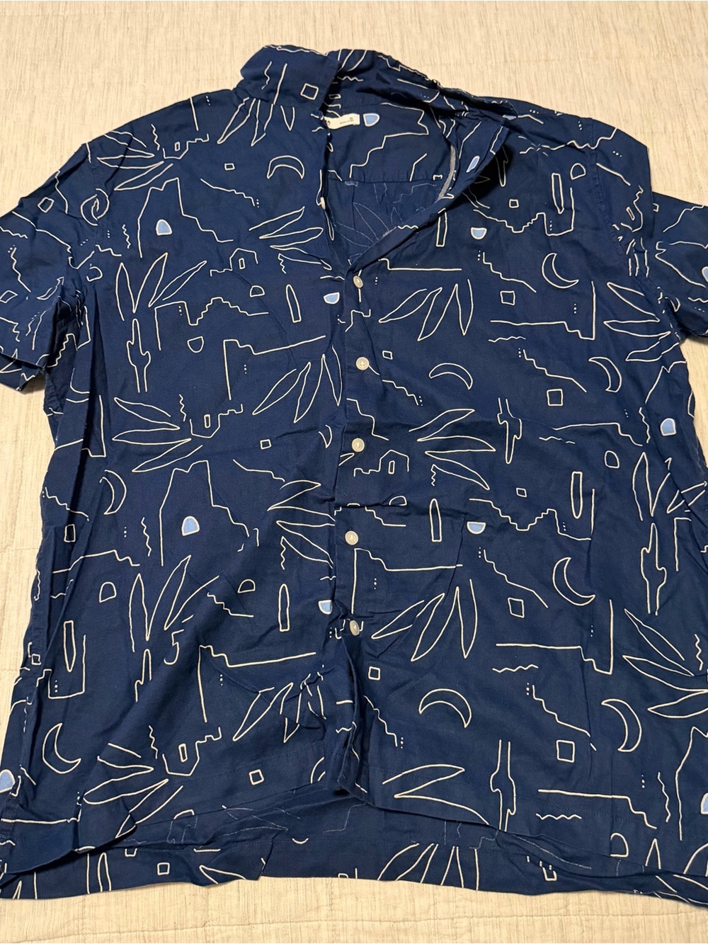 Men's Navy Abstract Print Short-Sleeve Shirt